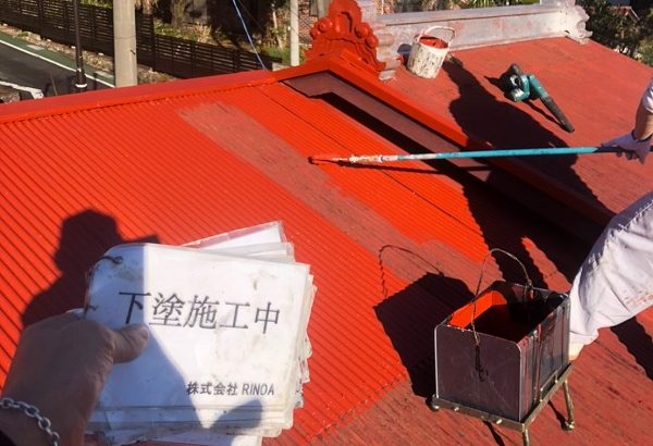 神奈川県平塚市　屋根塗装　トタン屋根　下塗り　ロックペイント　サビカット (2)