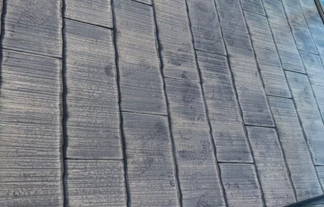 神奈川県伊勢原市　屋根塗装工事　足場の設置～高圧洗浄