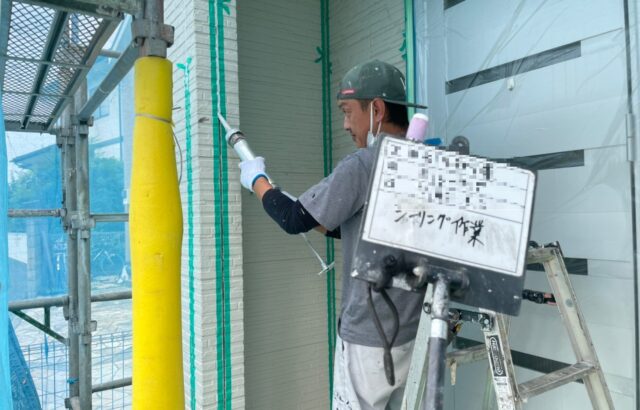 神奈川県秦野市　W様邸　外壁塗装工事　下地処理　シーリング補修