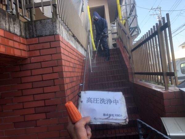 神奈川県伊勢原市　T様邸　外壁塗装工事　下地処理　高圧洗浄