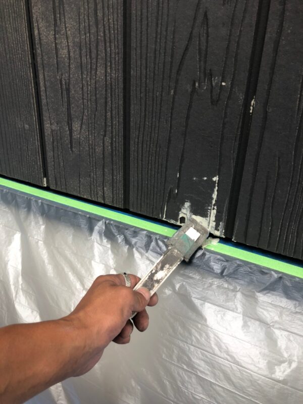 神奈川県秦野市　M様邸　外壁塗装　木部のひび割れ　コーキング補修