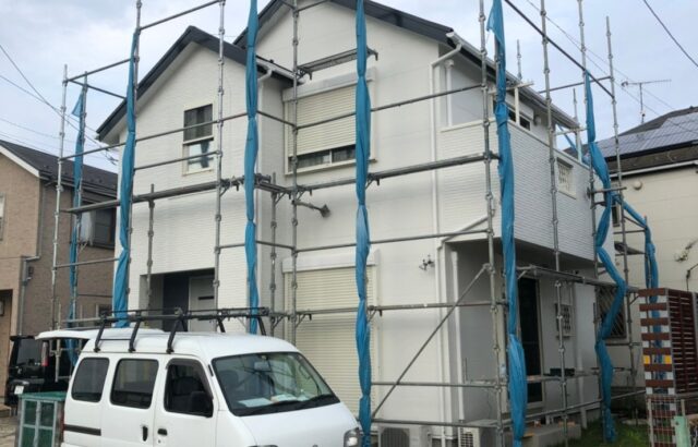 神奈川県秦野市　W様邸　外壁塗装工事　足場の仮設工事